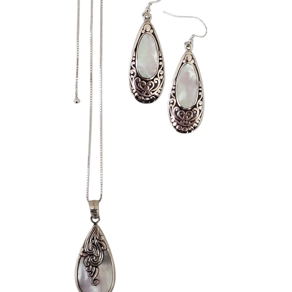 925 Sterling Silver and Mother-of-pearl Filigree Necklace and Earrings set